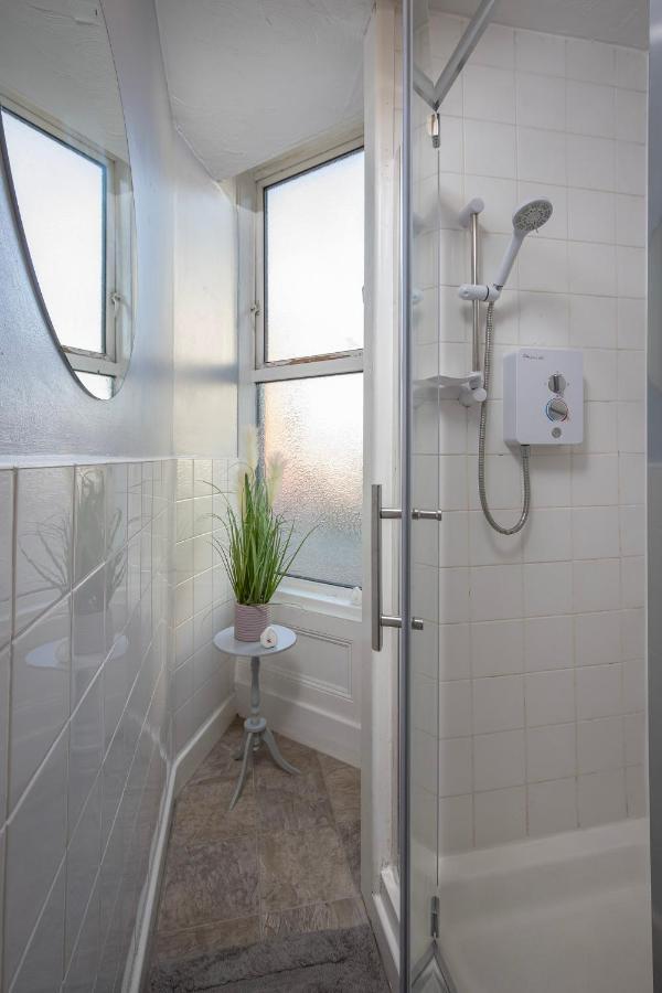 02 Springfield - Sleeps 6 Leilighet Blackpool Eksteriør bilde